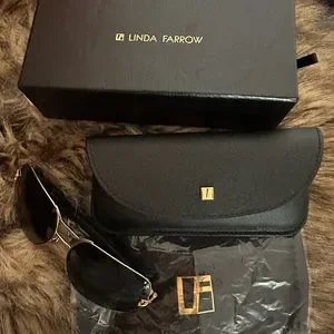 Linda Farrow | Accessories | Linda Farrow Lfl77 Unisex Gold  display picture 3
